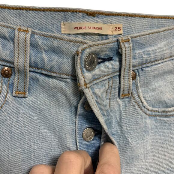 Levis Premium Wedgie Straight Button Fly Jeans Womens Size 25 x 26 - Picture 5 of 11